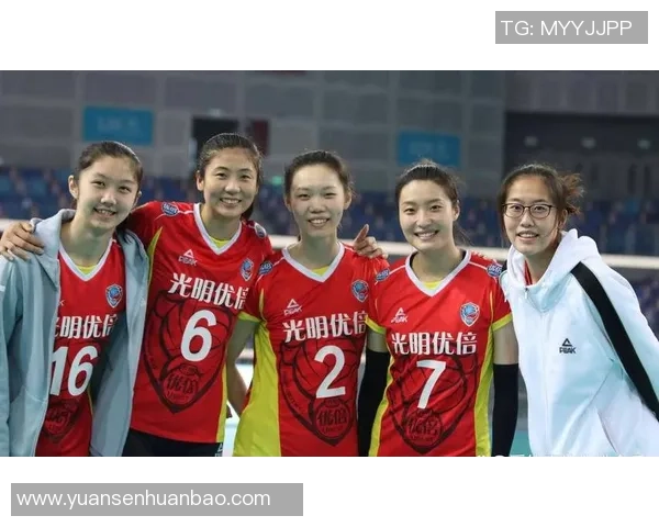 上海排球队配合默契创新高助力球队在全国赛场崭露头角